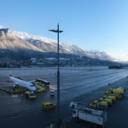 Webcam Flughafen / Innsbruck - Patscherkofel